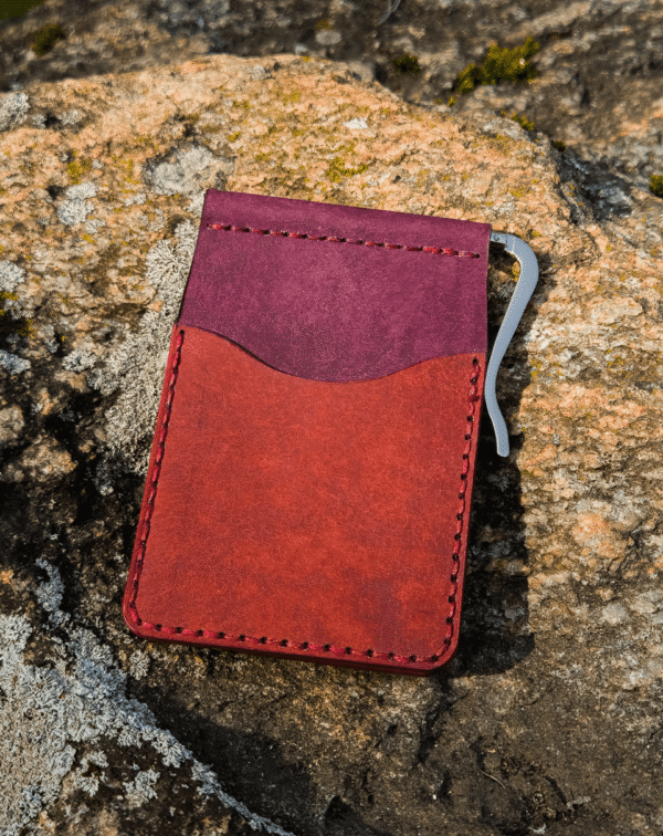 Mustriga Kaarditasku