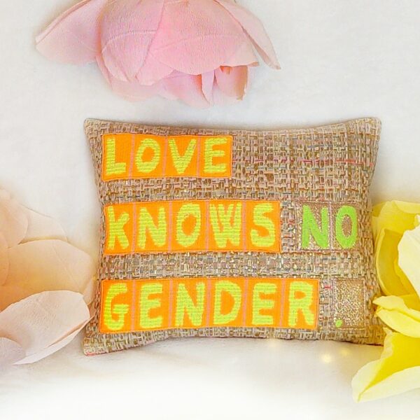 LOVE KNOWS NO GENDER diivanipadi