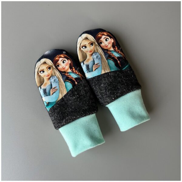 Meriinovillase voodriga villased käpikud