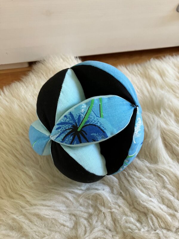 Sinine Montessori puslepall