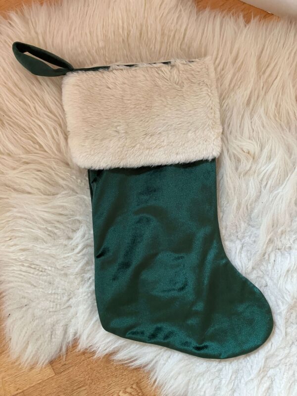 Rohelisest sametist jõulusokk