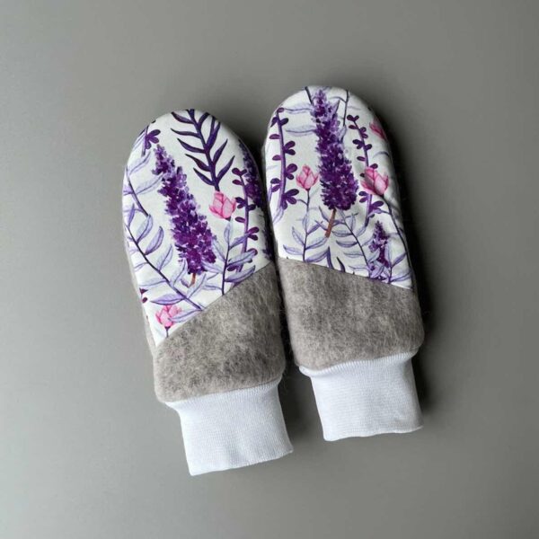 Meriinovillase voodriga villased käpikud