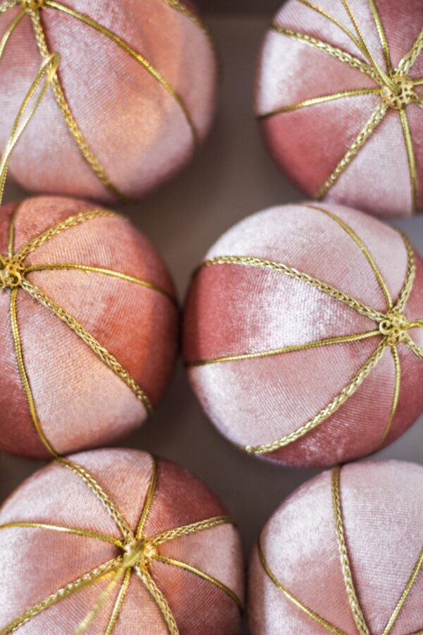 Roosad sametised jõuluehted