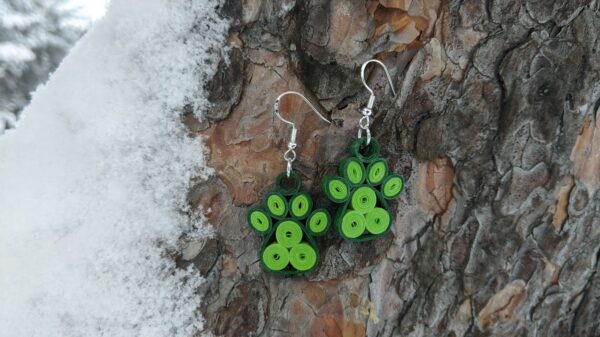 "Käpad" paberist kõrvarõngad