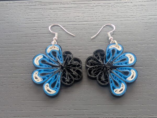 Vabariigi aastapäeva kõrvarõngad