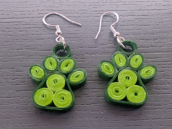 "Käpad" paberist kõrvarõngad