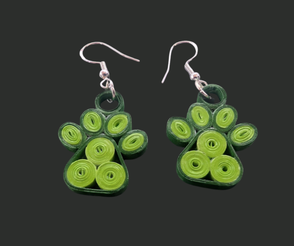 "Käpad" paberist kõrvarõngad