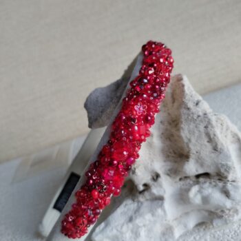 Erkpunane käsitöö peavõru