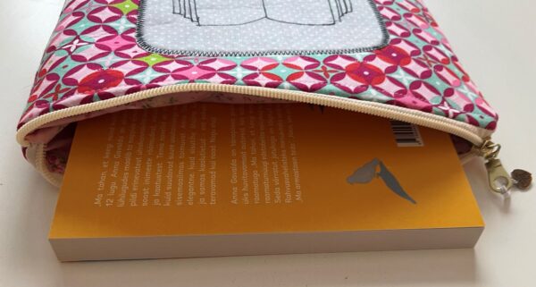 Raamatutasku raamatutasku