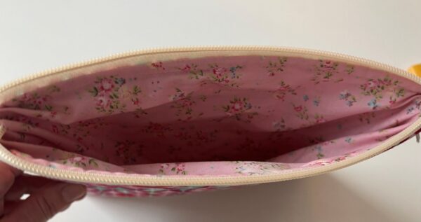 Raamatutasku raamatutasku